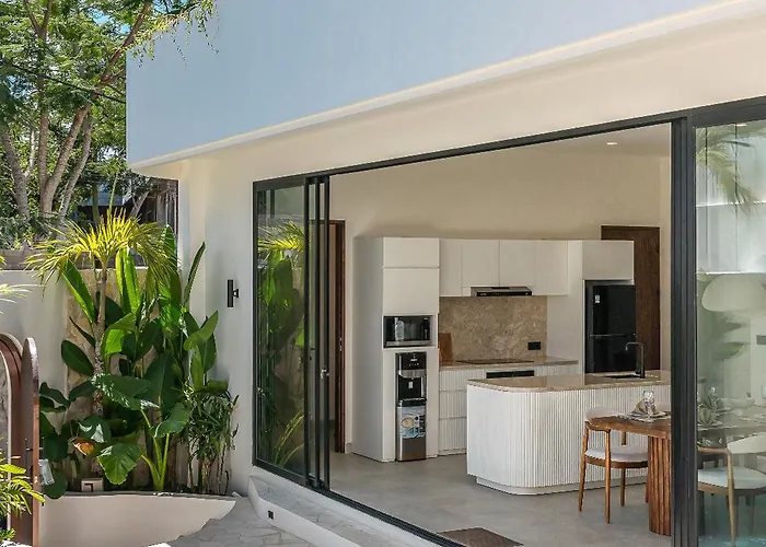 Larente 2 - Modern Chic 2br, Close To Bingin *