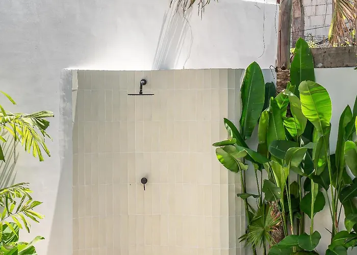 Larente 2 - Modern Chic 2br, Close To Bingin Villa *